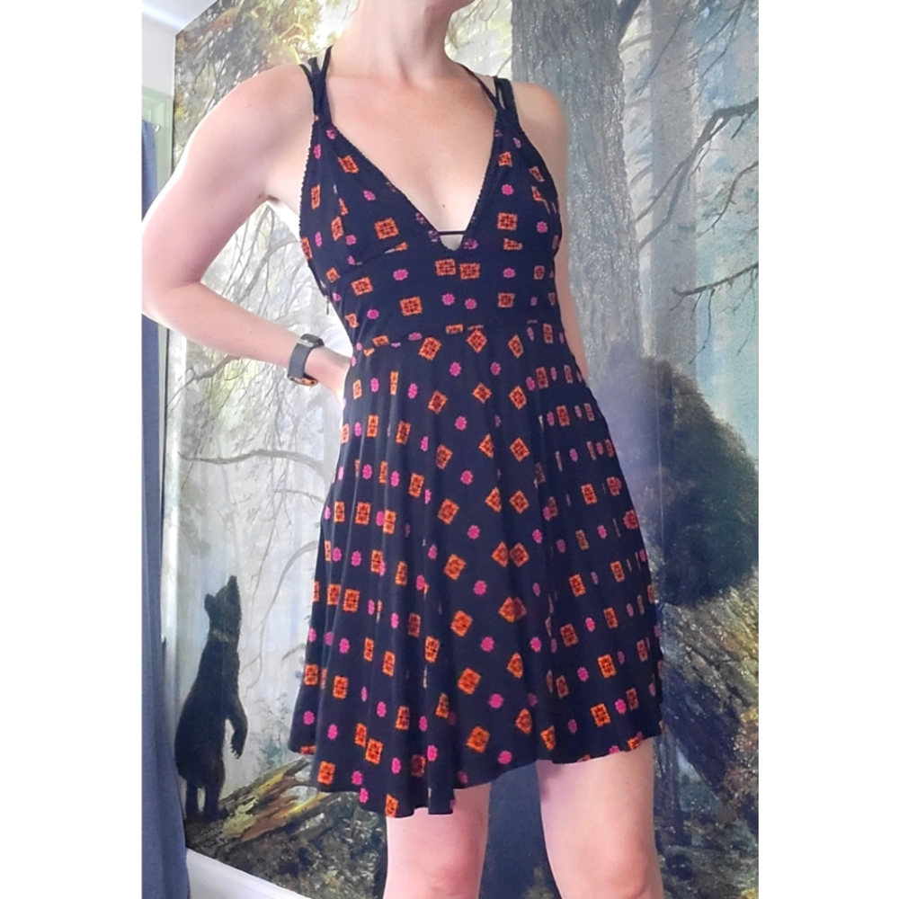 Ecote Urban Outfitters Clementine Plunging Mini Dress 8